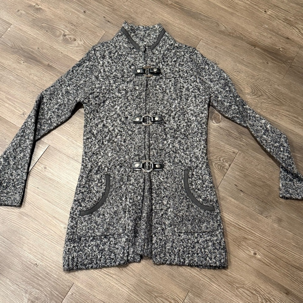Puli Women's S Black and Gray Cardigan with Buckle Details